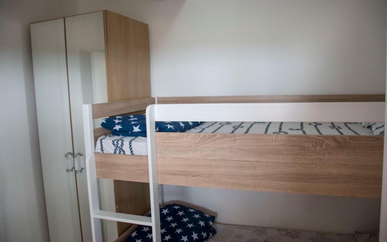 Apartman Petar Ražanac Zewnętrze zdjęcie